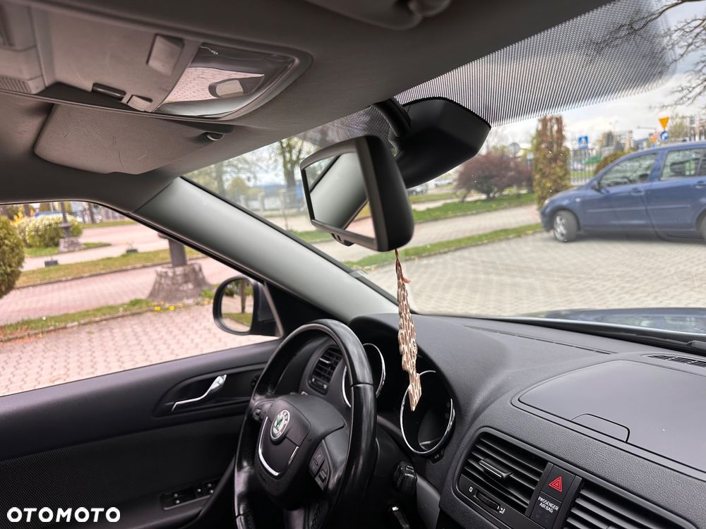 Skoda Yeti 1.2 TSI Active PLUS EDITION - 28