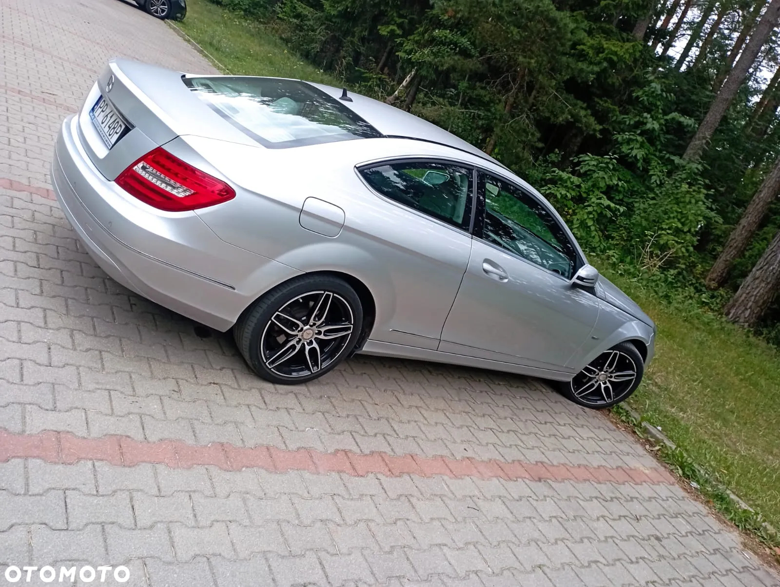 Mercedes-Benz Klasa C 180 CGI BlueEff - 8