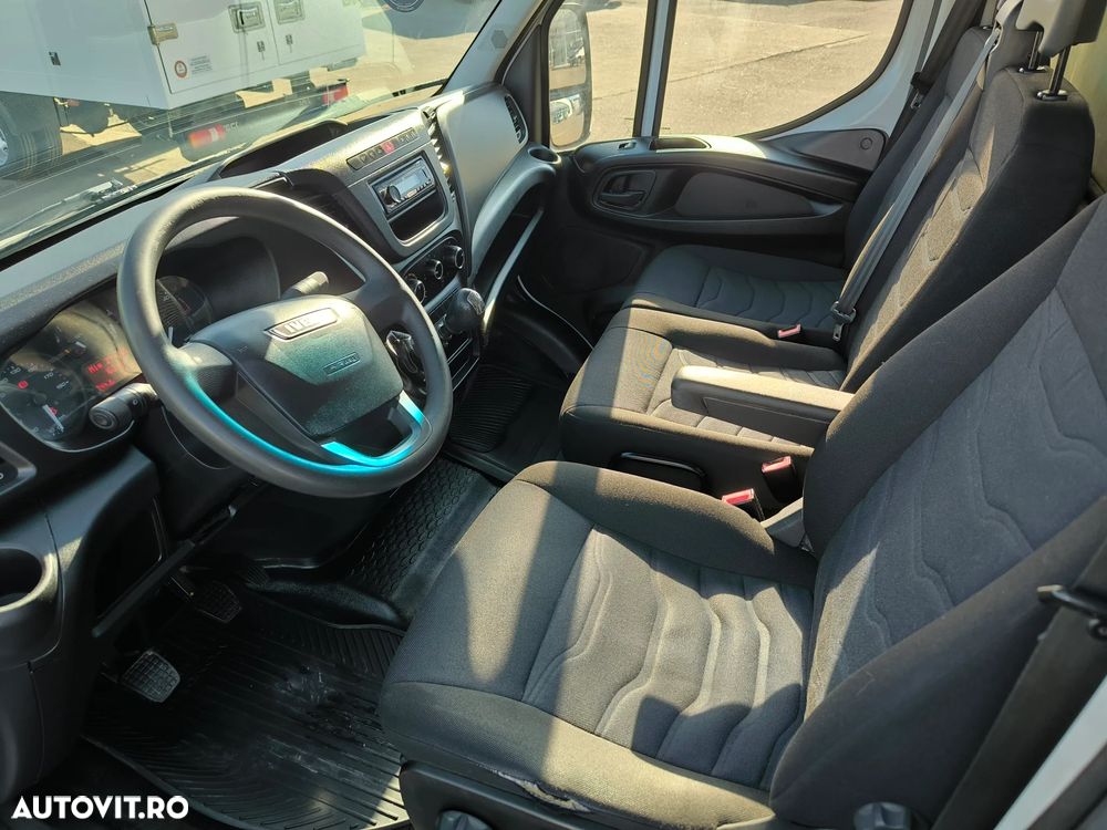 Iveco 35C15 cu prelata - 10