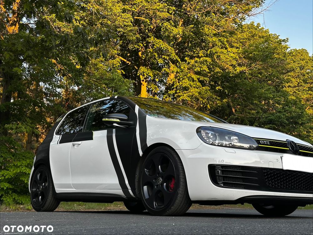 Volkswagen Golf 2.0 TSI 4Mot R - 10