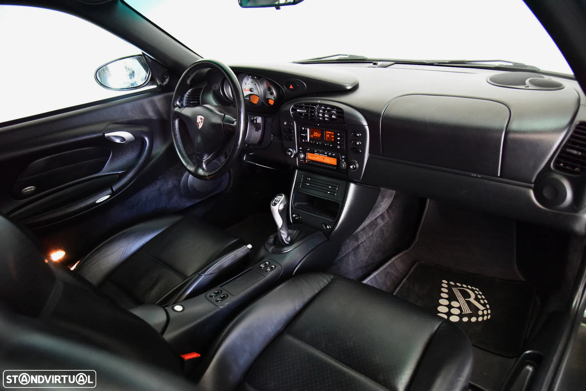 Porsche 911 (996) Carrera Coupé - 22
