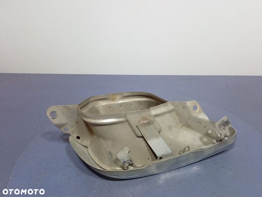 BMW X5 G05 G06 G07 OSŁONA KOŃCÓWKI WYDECHU LEWA TŁUMIKA 5A5C8E7 - 3