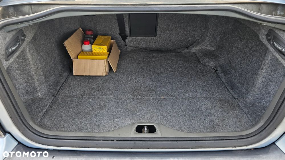 Volvo S60 2.4 Comfort - 2