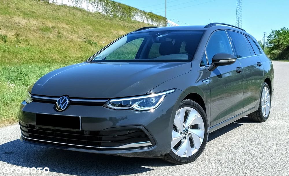 Volkswagen Golf 1.5 eTSI EVO Style DSG - 1