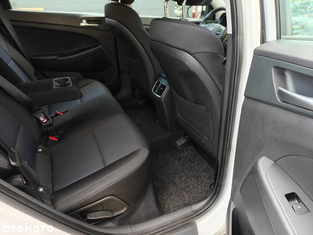 Hyundai Tucson blue 1.7 CRDi 2WD DCT Premium - 22