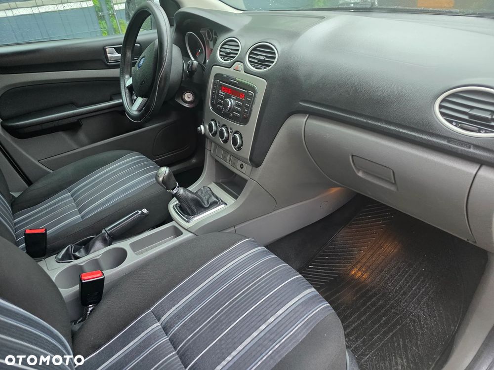 Ford Focus 1.6 Silver X - 16