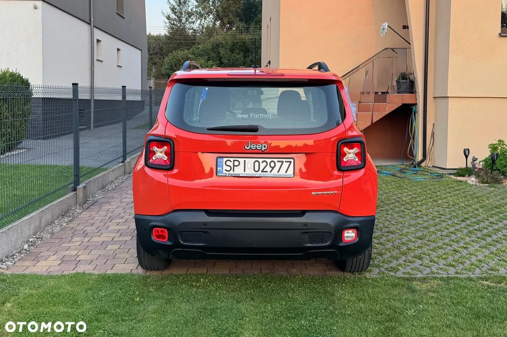 Jeep Renegade 1.6 E-TorQ Sport FWD - 6