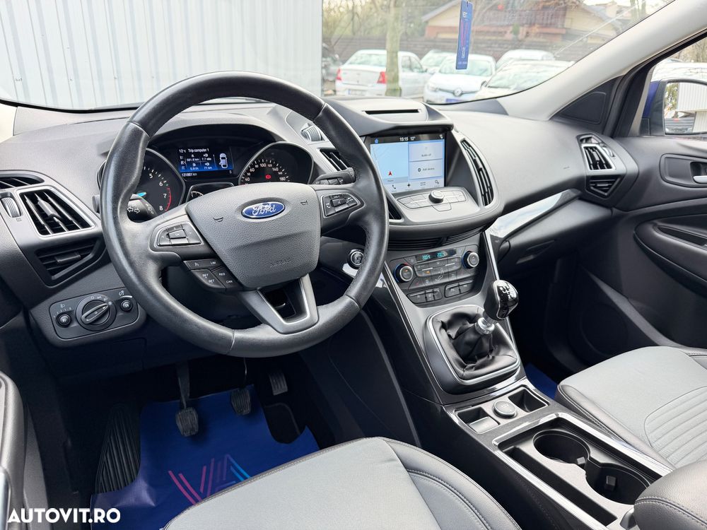 Ford Kuga 1.5 EcoBoost 2x4 Titanium - 5