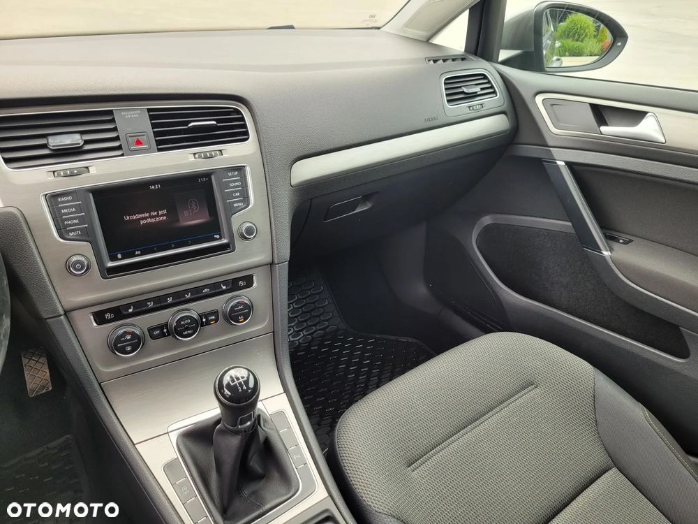 Volkswagen Golf 1.6 TDI BMT Comfortline - 17