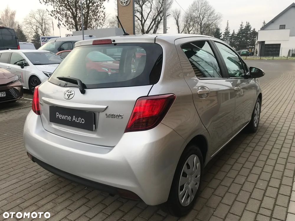 Toyota Yaris 1.0 Active EU6 - 8
