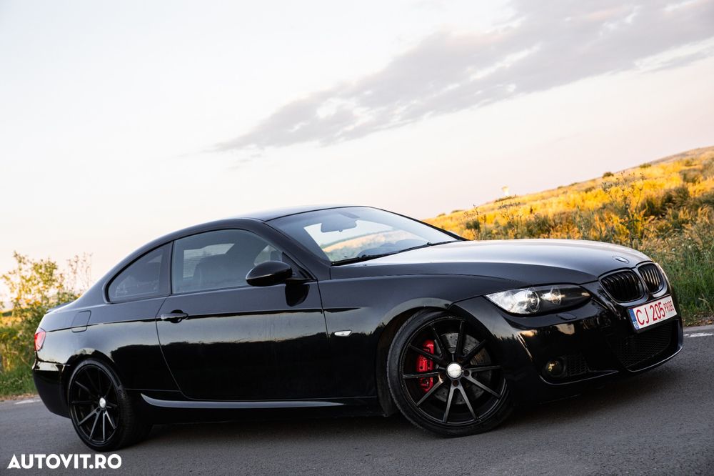 BMW Seria 3 335d Aut. - 32