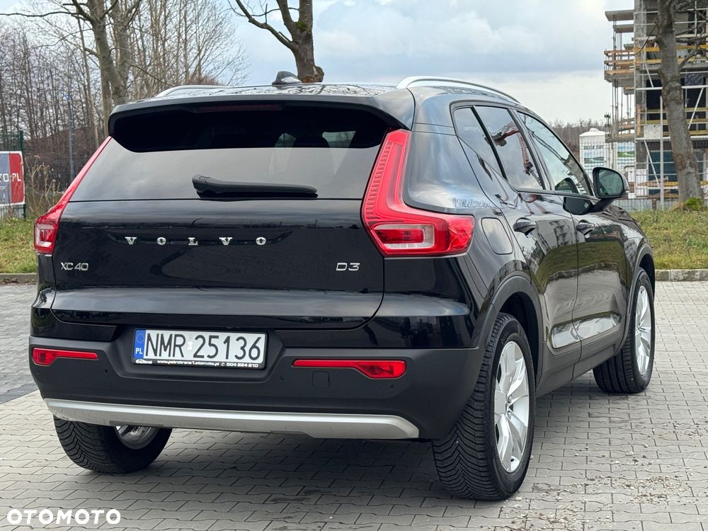Volvo XC 40 D3 SCR Momentum - 12