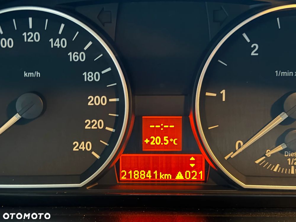 BMW Seria 1 118d - 15