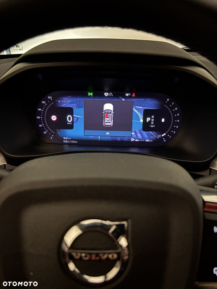 Volvo XC 40 B3 Core - 14