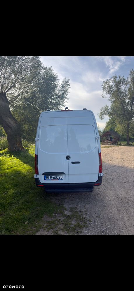 Mercedes-Benz Sprinter - 4