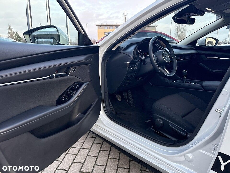 Mazda 3 - 5