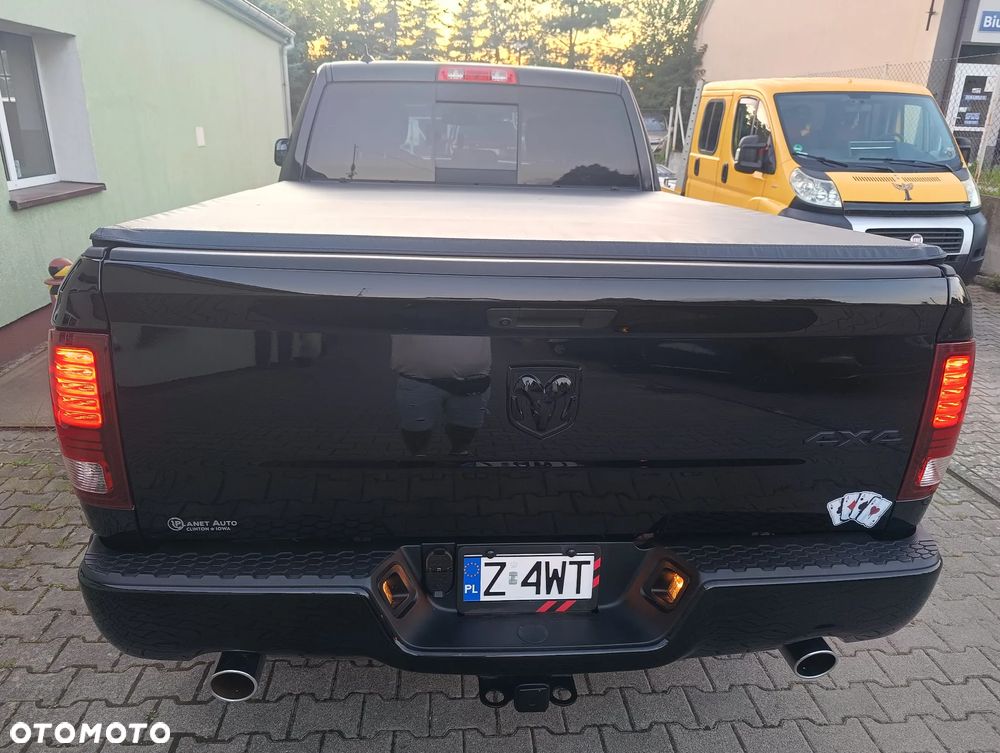 Dodge RAM - 4
