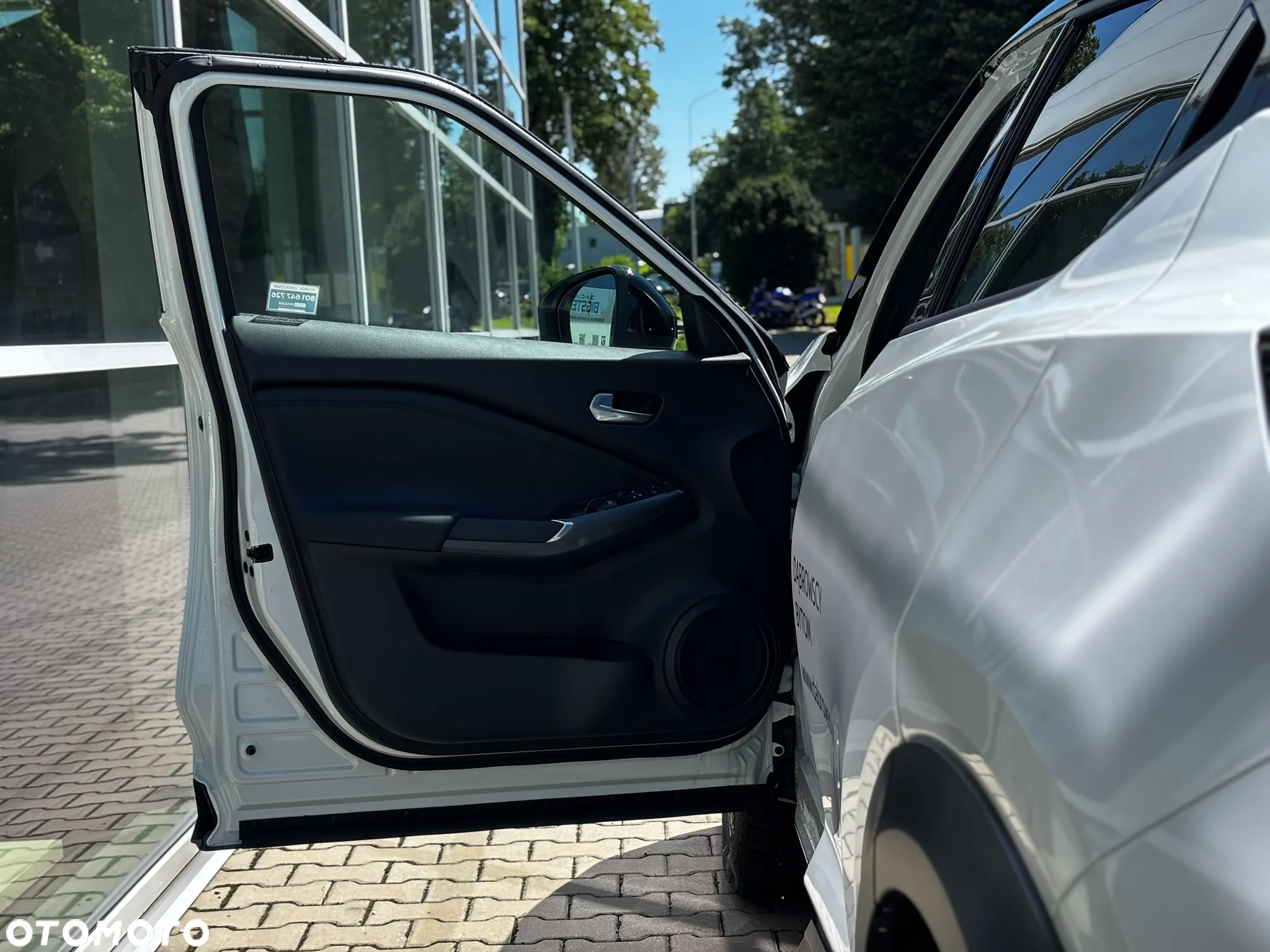 Nissan Juke 1.0 DIG-T N-Connecta DCT - 10