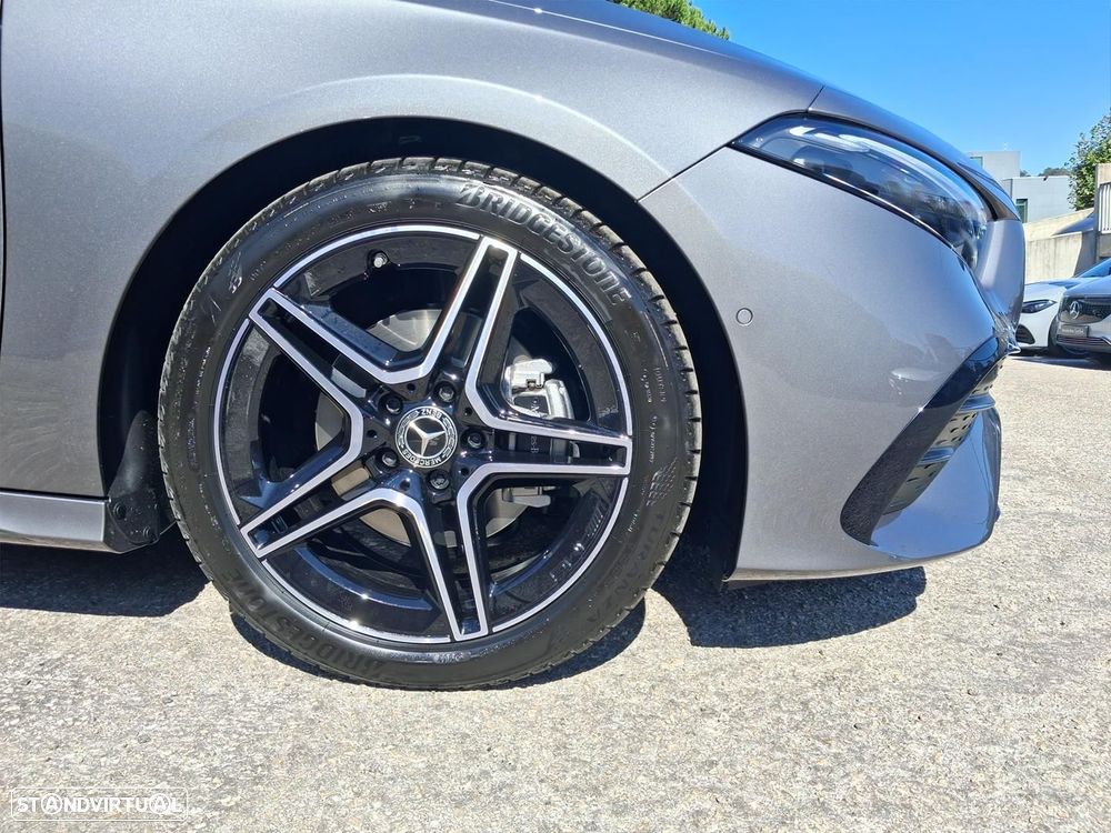 Mercedes-Benz A 180 - 4