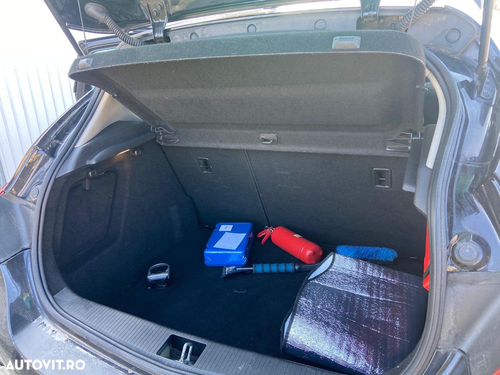 Opel Astra 1.7 CDTI - 11