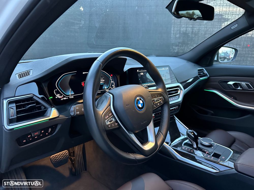 BMW 320 e Touring Line Sport Auto - 7