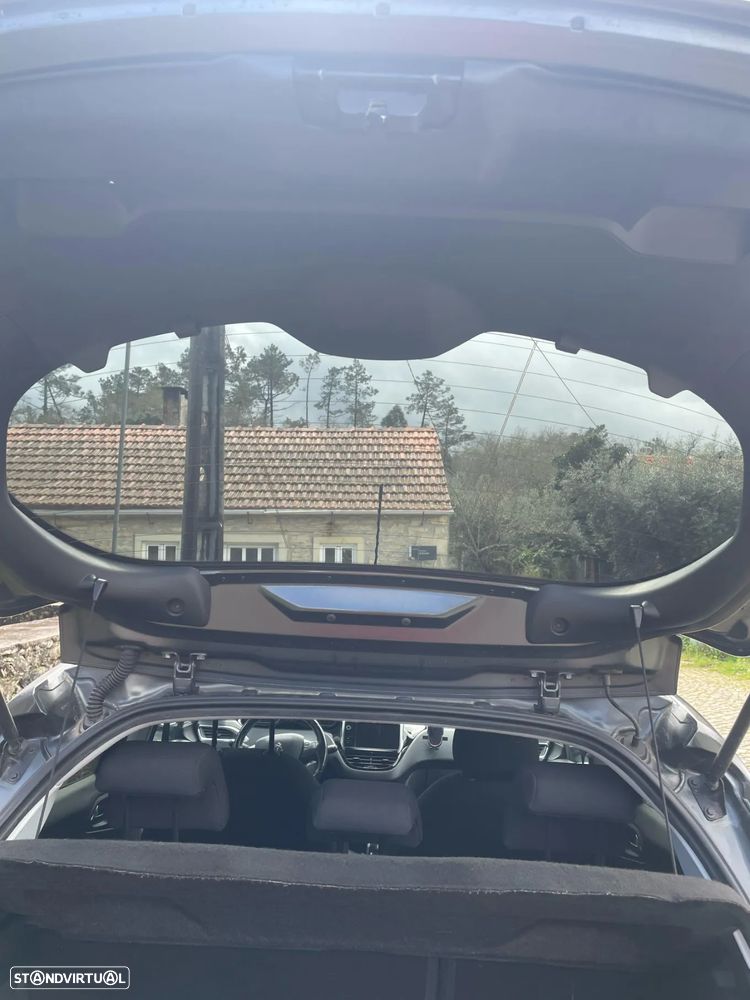 Peugeot 208 1.2 PureTech Style - 10