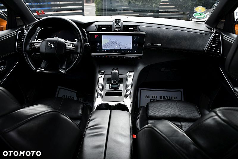 DS Automobiles DS 7 Crossback 2.0 BlueHDi Performance Line + - 8