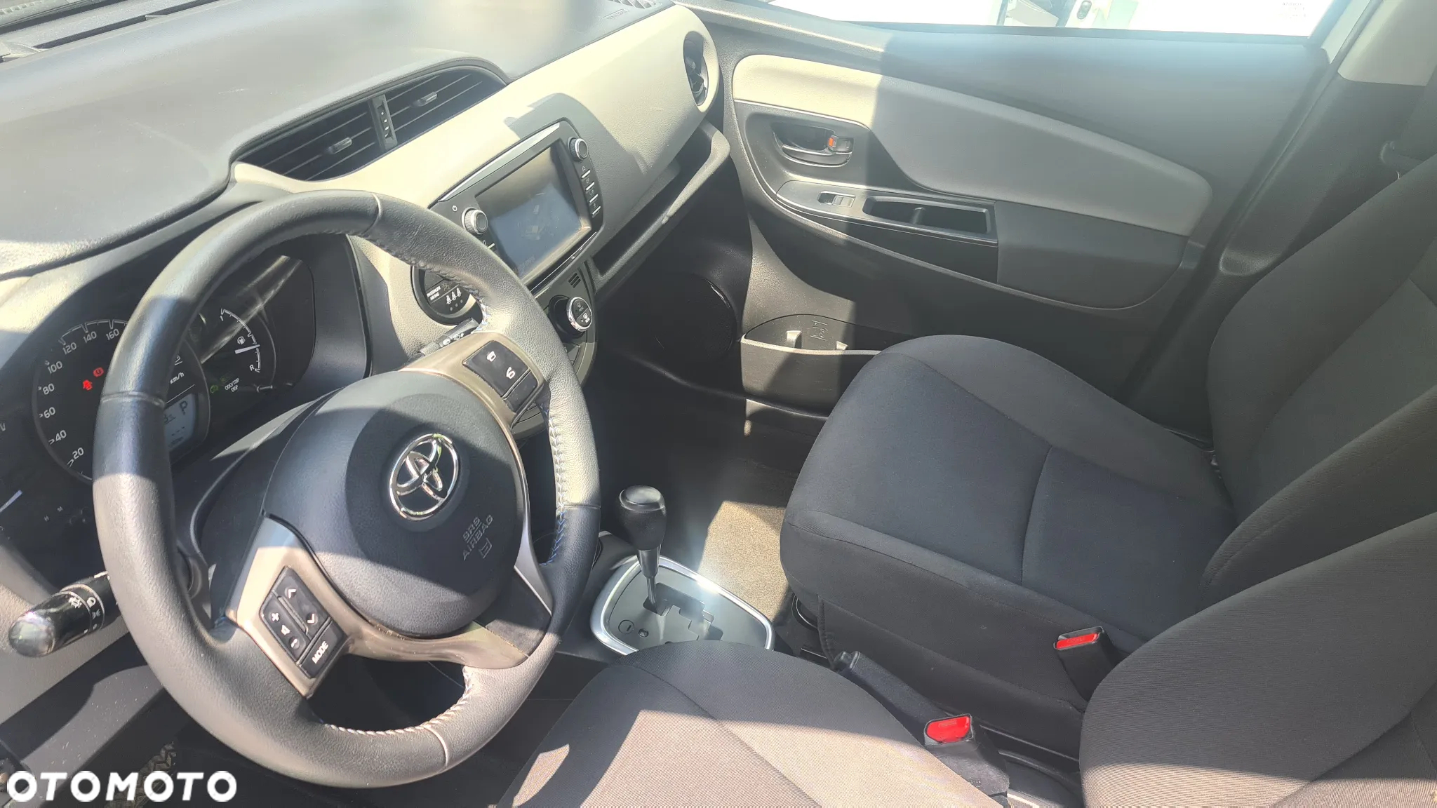 Toyota Yaris - 7