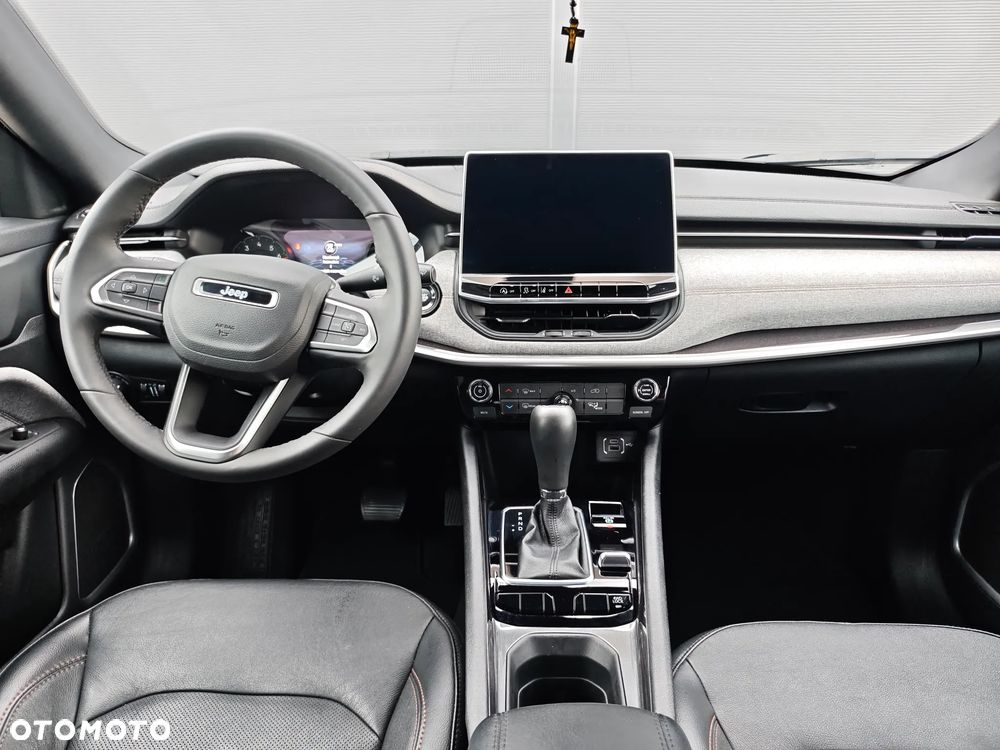 Jeep Compass - 16