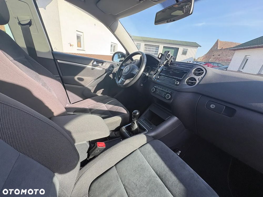 Volkswagen Tiguan 1.4 TSI Perfectline - 12