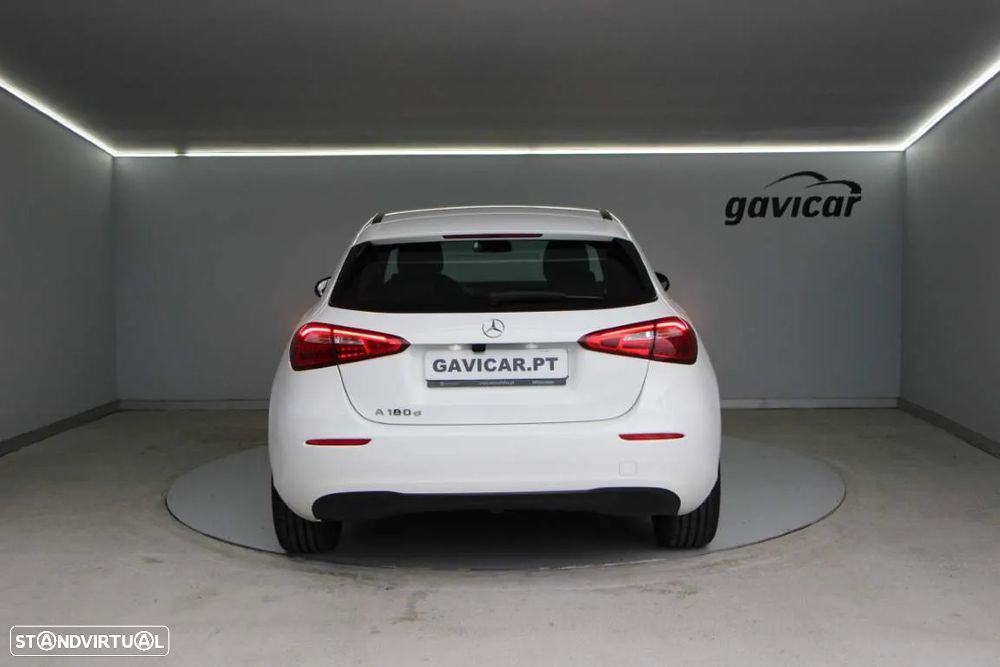 Mercedes-Benz A 180 d Business Solutions Grande Frota - 15