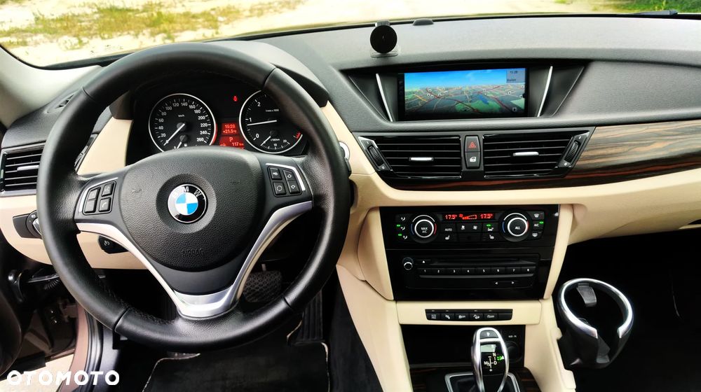 BMW X1 xDrive20d xLine - 9