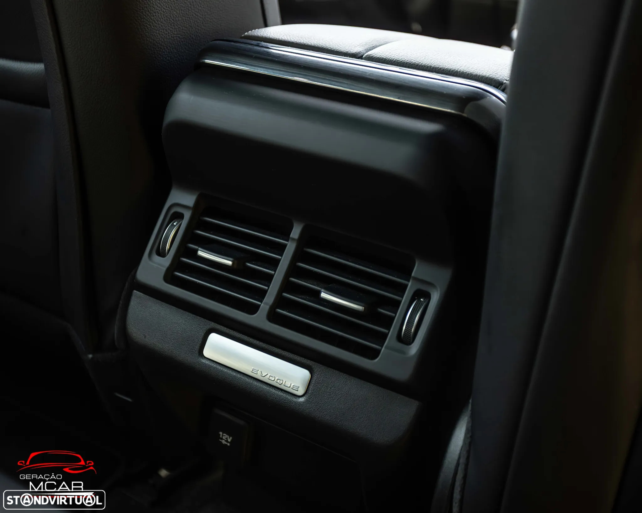 Land Rover Range Rover Evoque P300e R-Dynamic S - 23