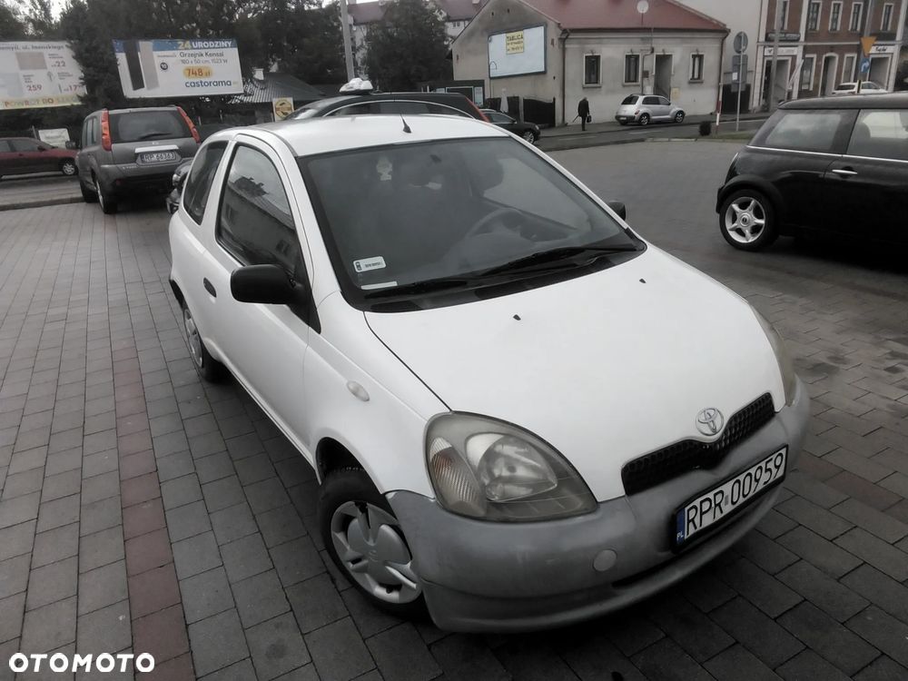 Toyota Yaris - 14