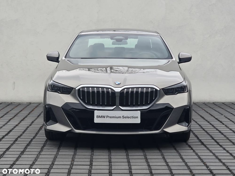 BMW Seria 5 520d xDrive mHEV M Sport - 6