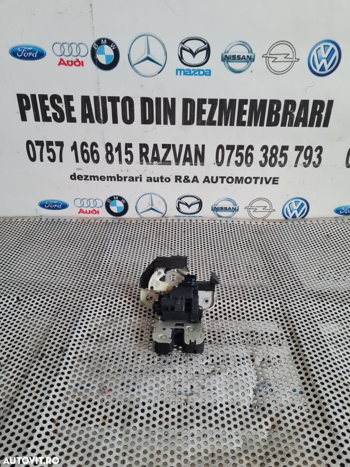 Incuietoare Broasca Blocator Hayon Haion Audi A5 8T An 2007-2008-2009-2010-2011-2012-2013-2014-2015 - 3
