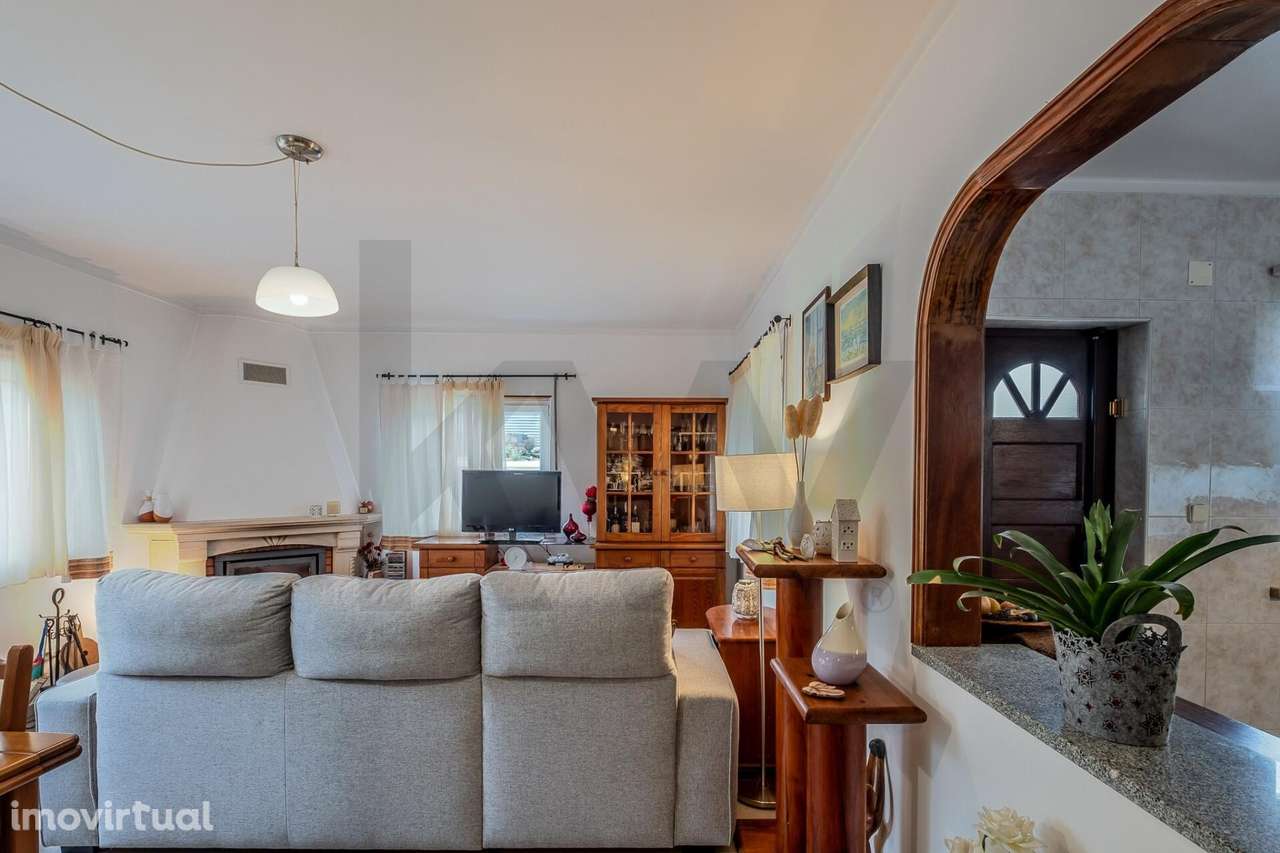Moradia T3+1 | 10 minutos da praia | Matas – Lourinhã - Grande imagem: 4/49