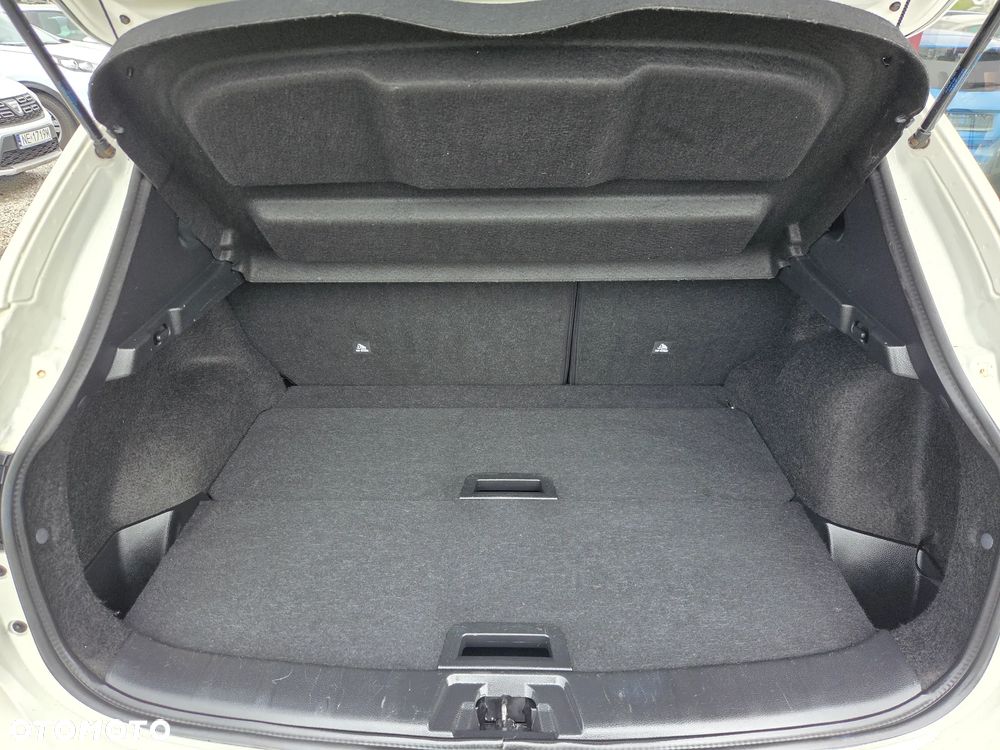 Nissan Qashqai 1.3 DIG-T DCT ACENTA - 11