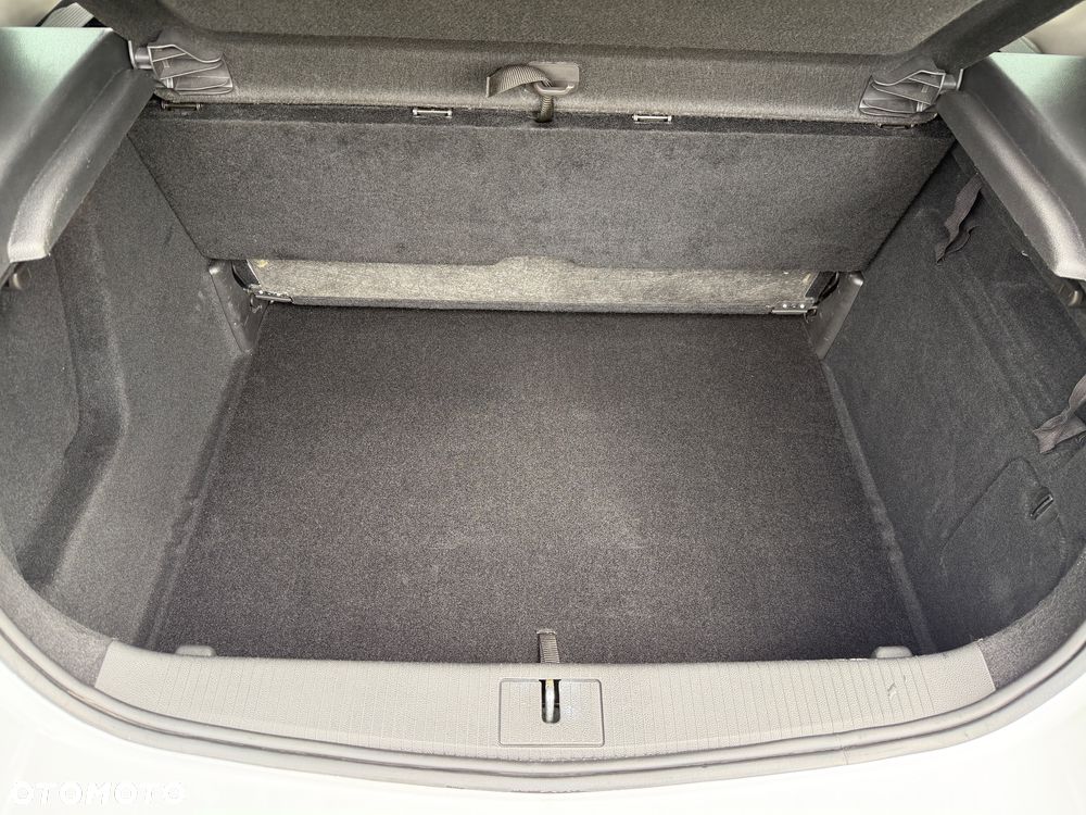 Opel Astra 1.4 Turbo - 32