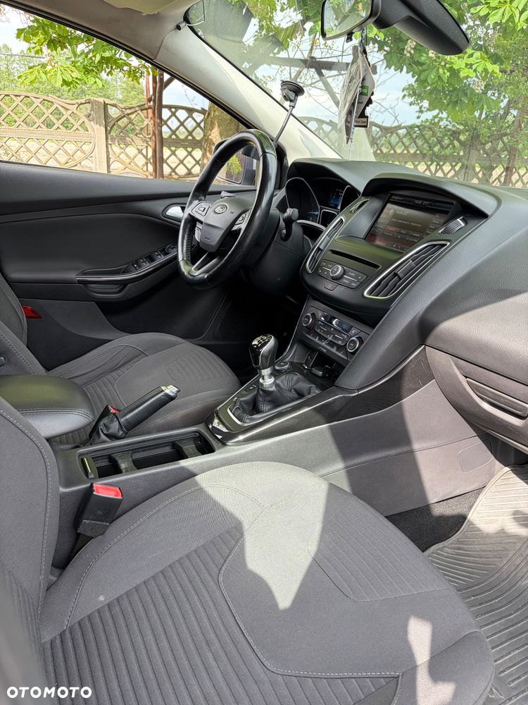 Ford Focus 2.0 TDCi Titanium ASS - 22