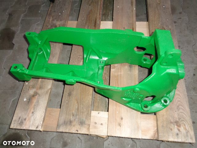 Wspornik tłumika L223784 L223785 John Deere 6250R seria 6R - 1