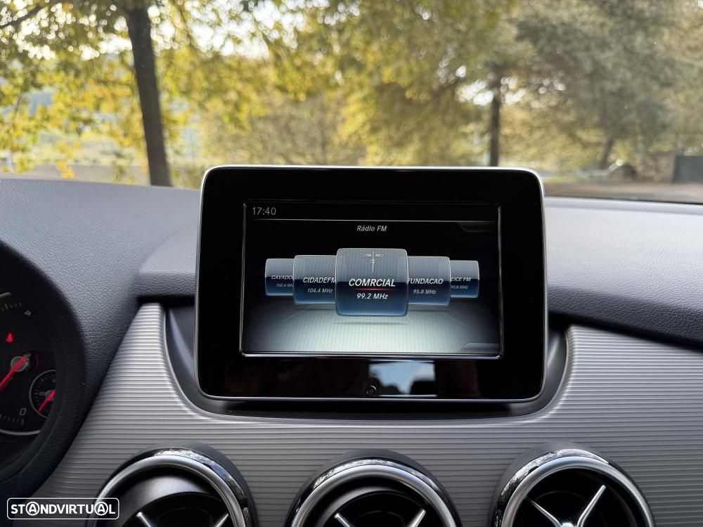 Mercedes-Benz B 180 d BlueEFFICIENCY Edition Style - 26