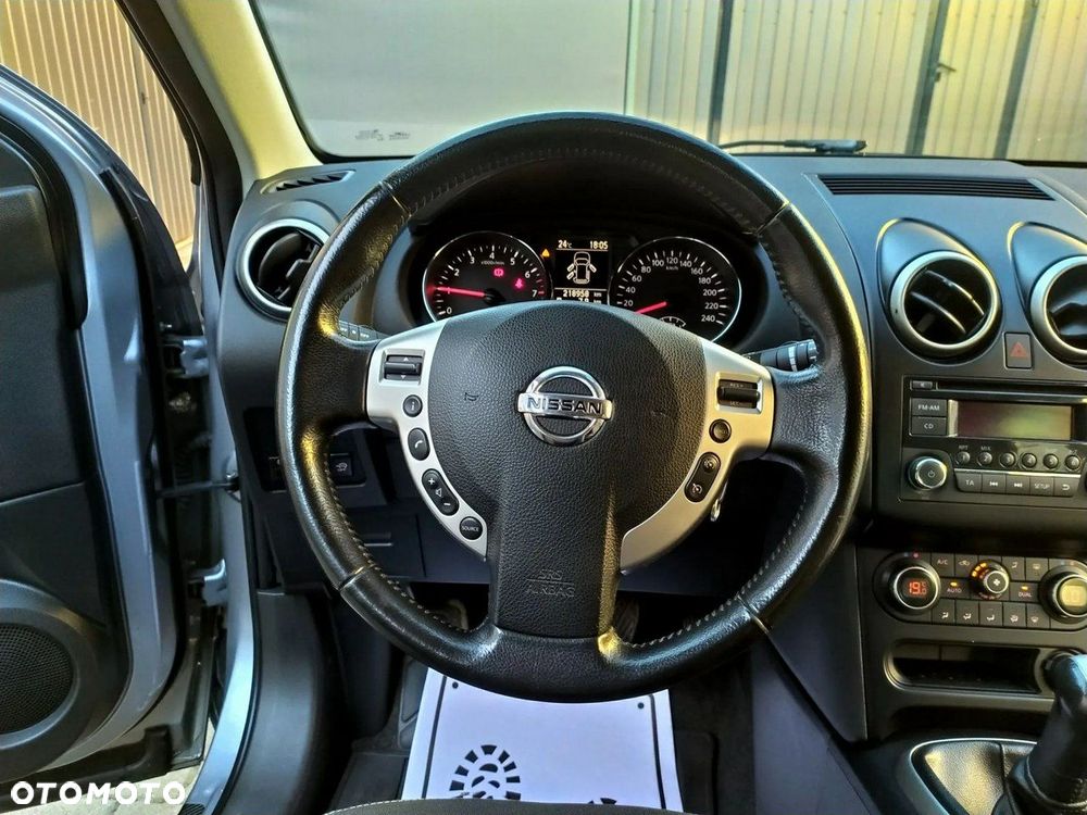 Nissan Qashqai 1.6 Acenta - 17