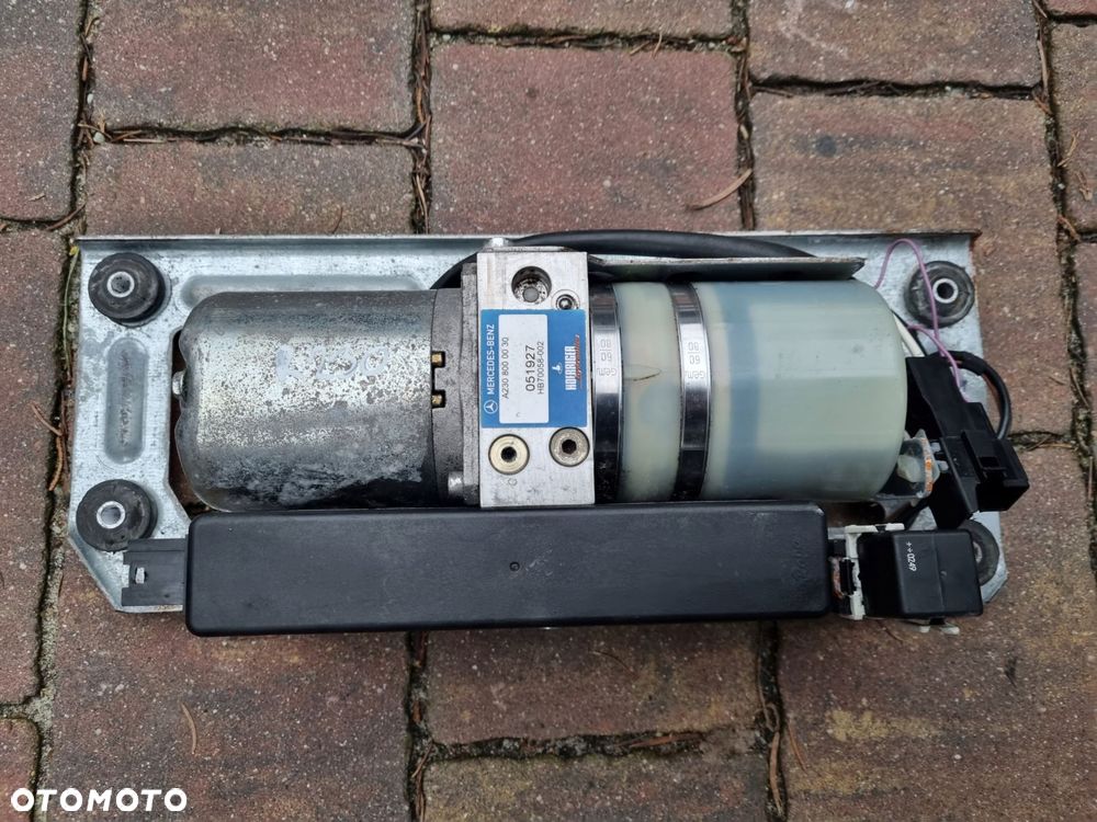 pompa dachu mercedes sl r230 2308000030 - 1
