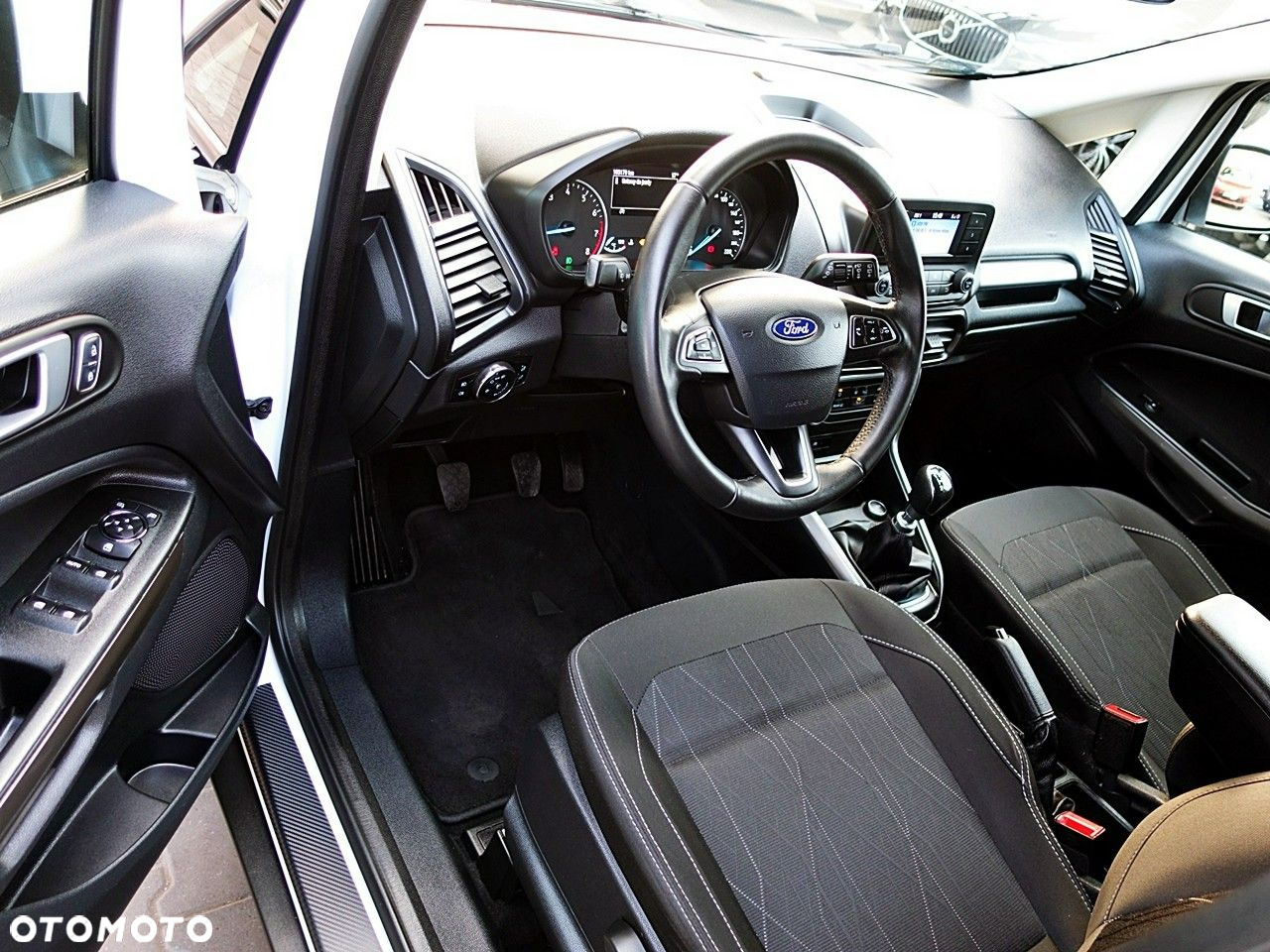 Ford EcoSport - 16