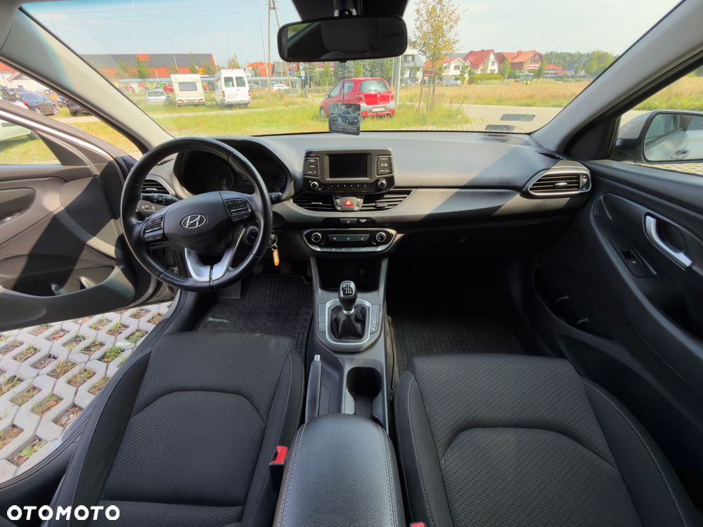 Hyundai i30 1.6 CRDi Classic + - 5