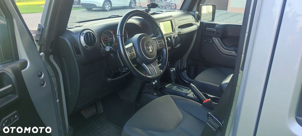 Jeep Wrangler 3.6 Unlim Black Edition II - 7