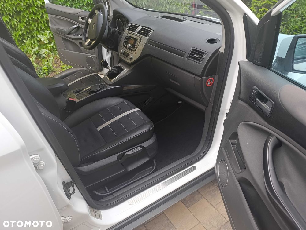 Ford Kuga - 7
