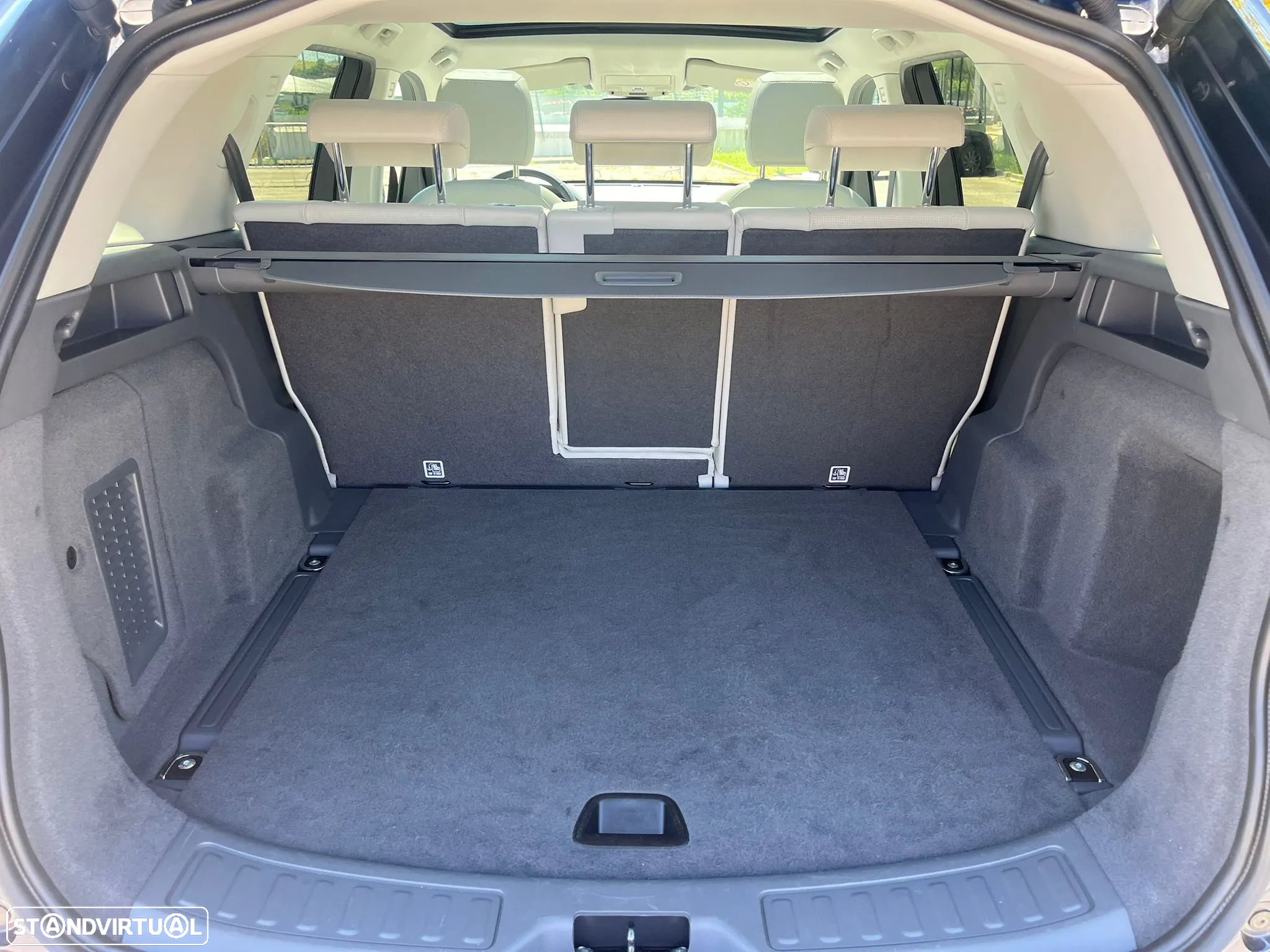 Land Rover Discovery Sport - 14