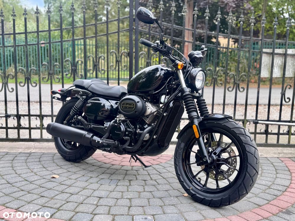 Hyosung GV - 1